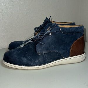 BORN THEO COLORS Navy Brown Combo NEW, size 12, very comfy, last one! BM0015072